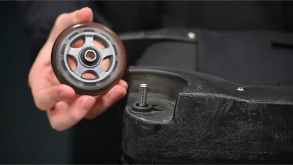 How to Prevent Luggage Wheels From Breaking: 5 Precautions